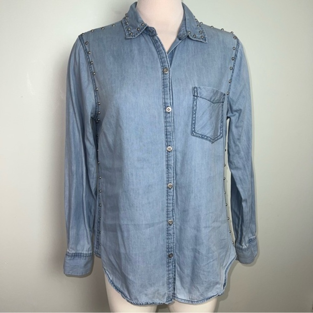 Soho Jeans Studded Chambray Button Down Shirt Women’s Medium Western Denim Top